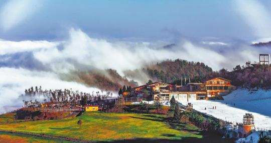 Packages tempt tourists for skiing and a soak