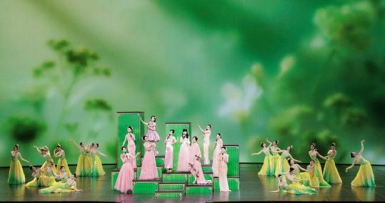 Galas embracing tech prowess and rich cultures