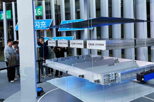 BYD unveils world's fastest-charging battery