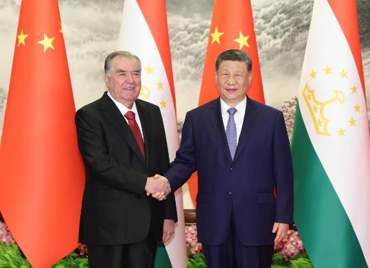 Xi holds talks with Tajik president