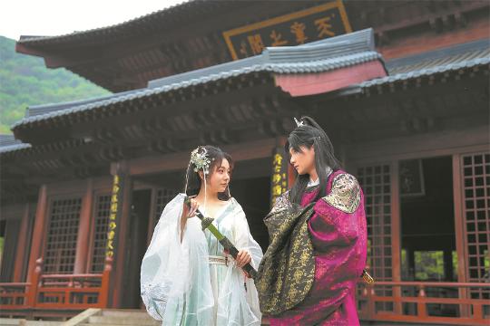 Natural attraction: Unassuming tample becomes rednote sensation
