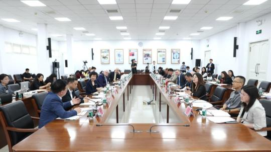 China-U.S. ties seek a path beyond confrontation