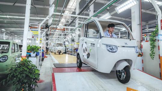 Electric three-wheelers gaining traction overseas