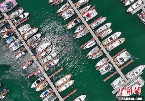 Yacht exhibition opens in Hainan during China consumer products expo