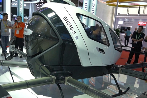 'Air taxi' debuts at CISCE, praised by U.S. influencer as safe