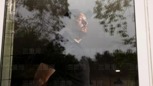AI浪潮洶涌，中國(guó)走出平衡與合作之路