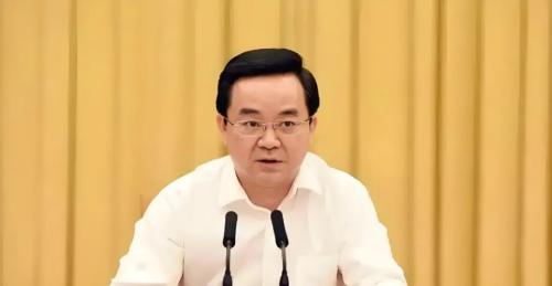 副部级官员任上被查，老下属不久前主动投案