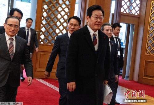 ROK President Lee Jae Myung begins his four-day state visit to China