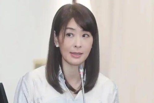 賈永婕喊“不當(dāng)臺(tái)灣人就離開”被怒懟：臺(tái)灣是中國(guó)的，不當(dāng)中國(guó)人請(qǐng)離開