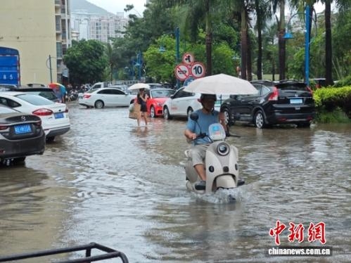 China-Vietnam international passenger trains suspended due to Typhoon Maysak