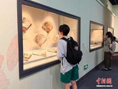 Ancient summer cultural relics on display at Wuhan museum