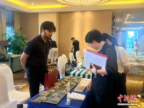 International exhibitors gather in Zhejiang for CIIE roadshow