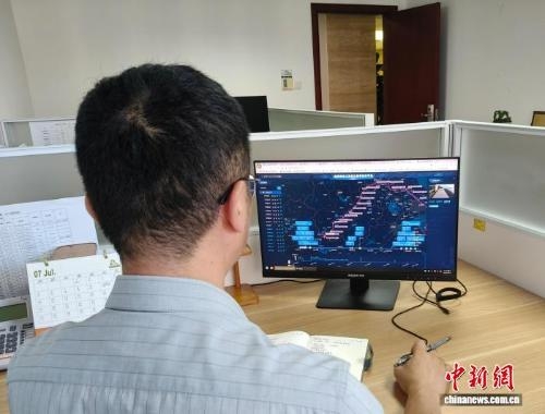 Zhoushan launches first end-to-end logistics service for Yangtze River cargo