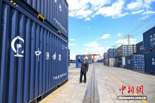 Xizang's major economic indicators rank among top nationwide in H1