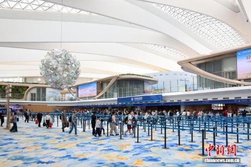 Guangzhou Baiyun Airport T3 international zone handles over 2.49 mln passenger trips in H1