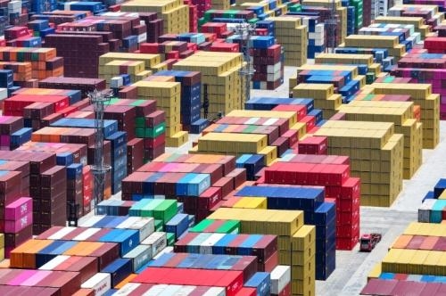 Private firms drive nearly 60% of China's foreign trade growth in H1