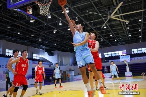 Teams from Hainan, Taiwan, Hong Kong, and Macao compete in Haikou basketball tournament