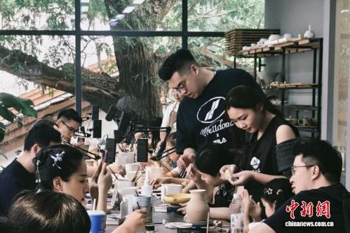 'Interest-driven travel' gains popularity among young Chinese travelers during National Day holiday