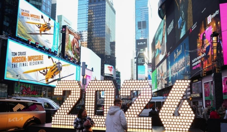 巨型數字燈“2026”亮相紐約時報廣場