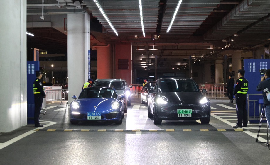 “粤车南下”入境香港市区正式实施