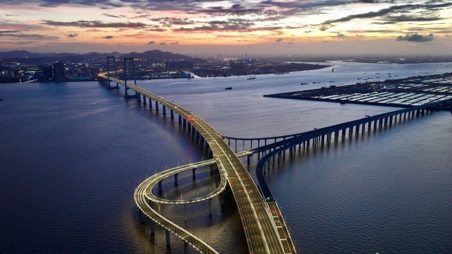跨境上学，大湾区的寻常