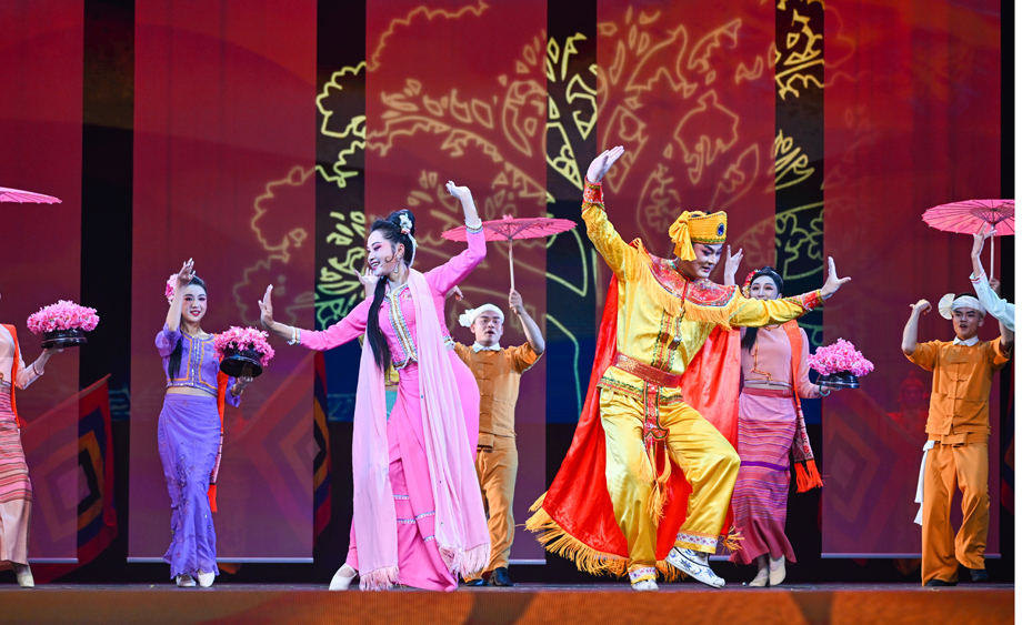 2026年云南省新年戏曲晚会在昆明上演