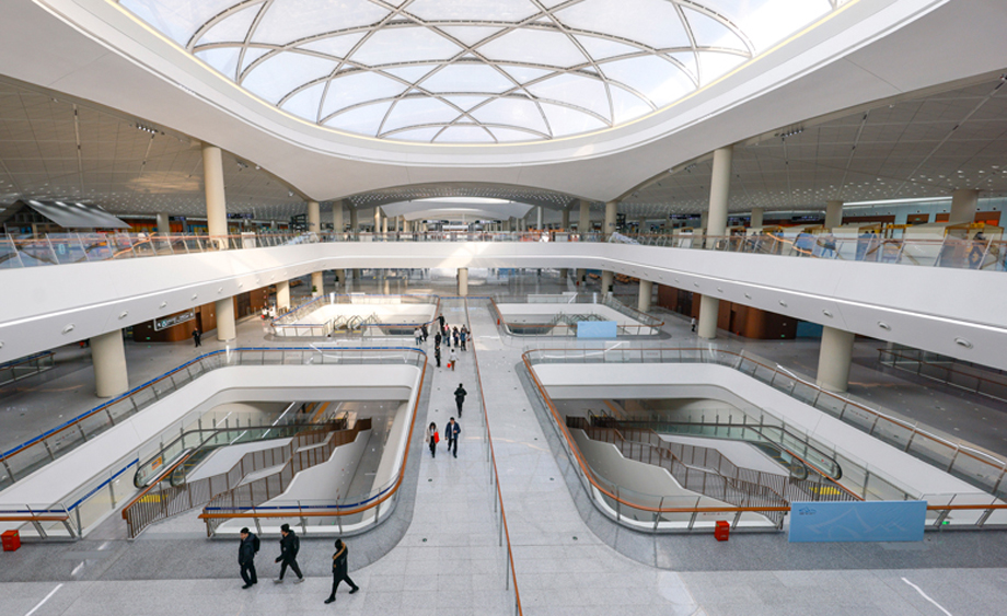 北京城市副中心综合交通枢纽启航