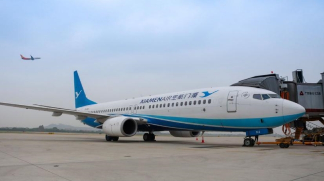 广州白云机场口岸2025国际客货运量双增长