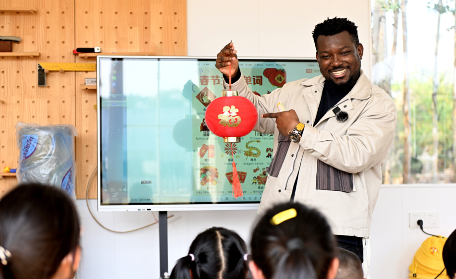 “网红”外教的中国“春节”课