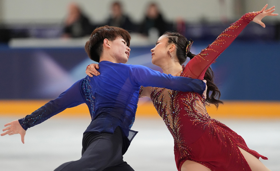 （米兰冬奥会）花样滑冰开赛在即 参赛选手抓紧训练
