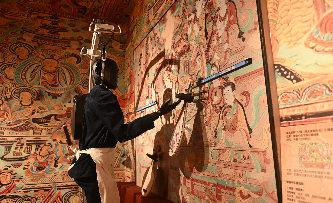 甘肃兰州迎机器人热潮