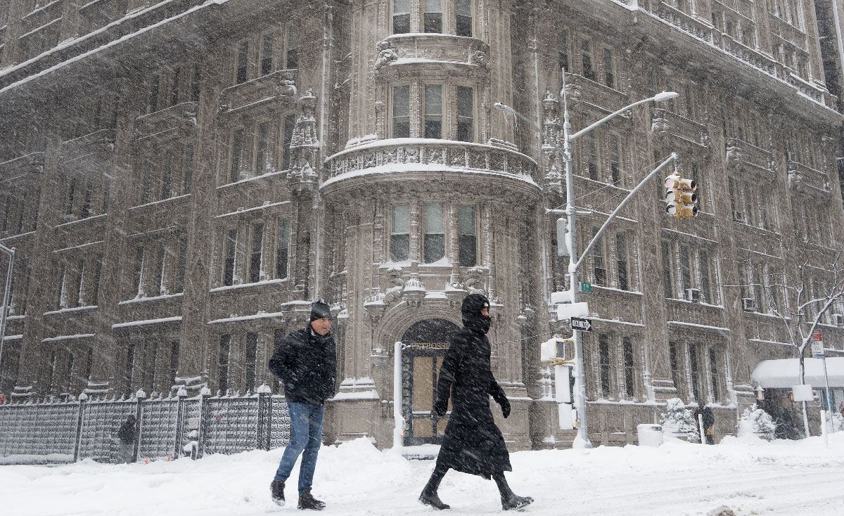 暴风雪袭击美国纽约