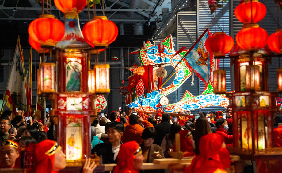 氛圍感拉滿 各地民眾喜迎元宵佳節