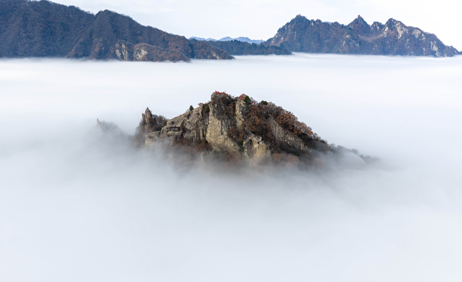 春日秦岭 云雾缭绕美不胜收