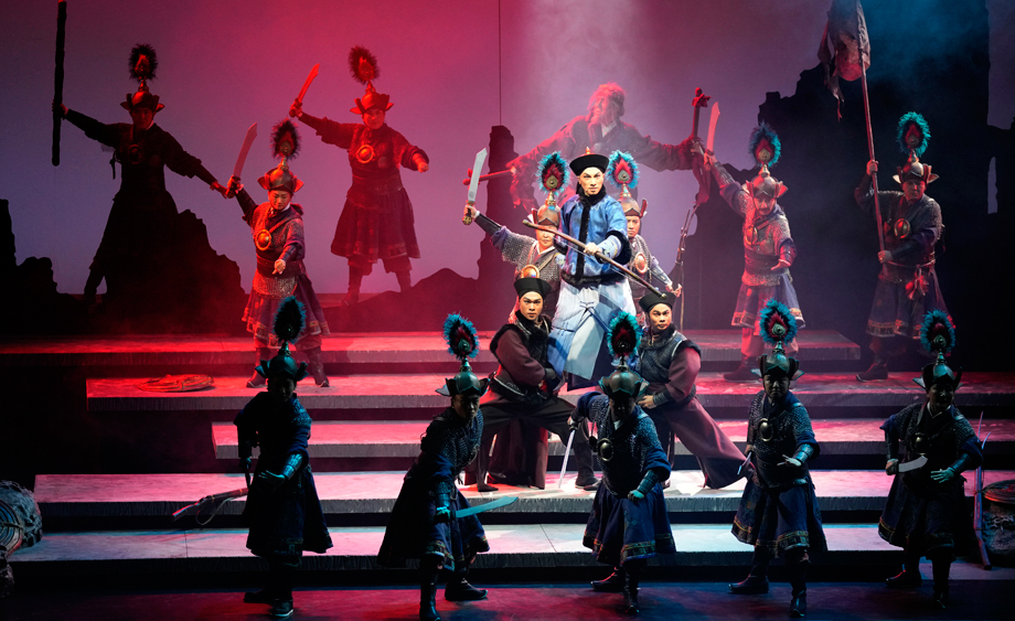 藏·粵史詩(shī)劇《駐藏·張大人》在拉薩上演