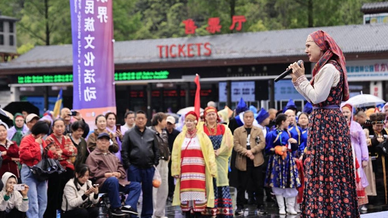俄罗斯风情“登陆”张家界 中俄文化交流活动精彩上演