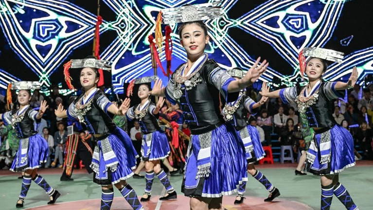 贵州台江：2026年“村BA”首场深山音乐会上演