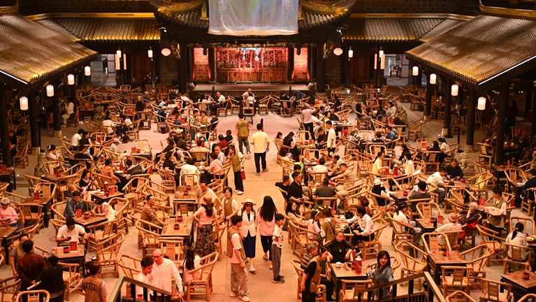 非遗进茶馆 重庆市民品茗感受巴渝文化