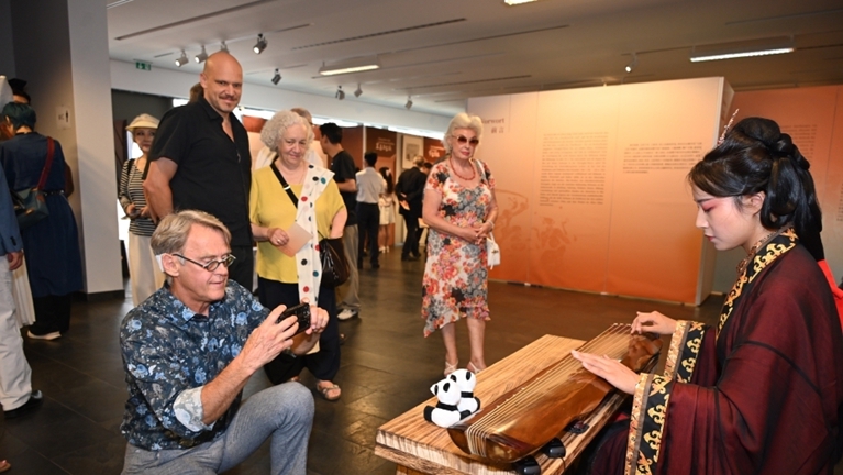 “天府乐土——四川汉代画像艺术展”在柏林开幕