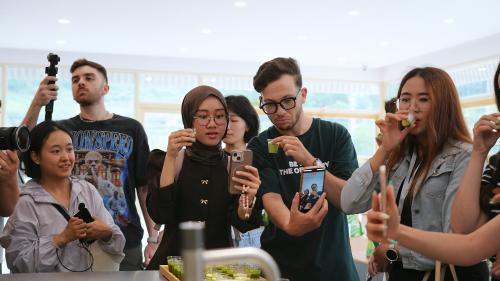 Gen Z visitors explore Guizhou's path to global markets