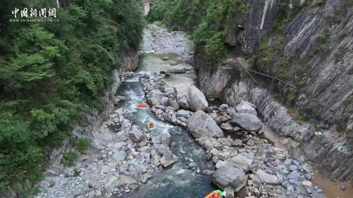 湖北巴东：神农溪畔听新声